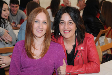 Del 2 al 5 de este mes, los vecinos de Cárcar disfrutaron de sus Fiestas de marzo. La cámara de ¡Click! se acercó el viernes por la tarde para disfrutar del concierto organizado en la carpa de las escuelas, que corrió a cargo de la orquesta Nueva Alaska. Una vez finalizado, los allí reunidos se unieron a la tradicional 'Bajada al paredón', que contó con la ambientación de la txaranga Aburrecalles.