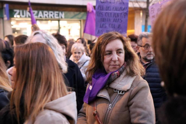 Multitudinaria manifestación por el Día de la Mujer en la capital navarra
