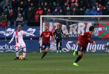 Imágenes del partido Osasuna-Mallorca disputado en El Sadar.