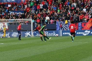 Imágenes del partido Osasuna Femenino-SD Eibar disputado en El Sadar