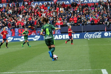 Imágenes del partido Osasuna Femenino-SD Eibar disputado en El Sadar