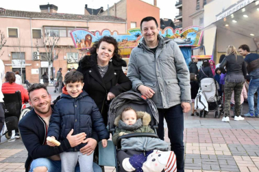 Desde el viernes 8 de marzo hasta el domingo día 10, el Paseo del Queiles acogió una nueva edición -y ya van veinte- del tradicional Mercado de las Viandas. Los 25 expositores instalados, y llegados desde las distintas comunidades de España,  ofrecieron lo mejor de su gastronomía a los visitantes.