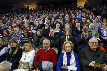 El presidente del Gobierno y candidato del PSOE, Pedro Sánchez , ha participado en un acto político que los socialistas navarros han celebrado esta tarde en el Navarra Arena, en Pamplona