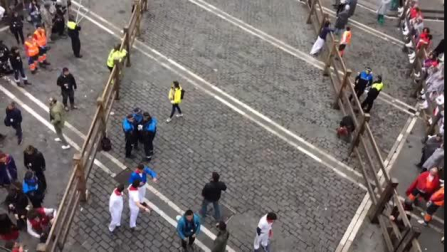Vídeo del inicio del rodaje de las escenas del encierro en la plaza Consistorial de Pamplona.
