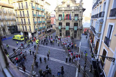 La grabación del filme, que ha arrancado a las 8 horas, ha cortado el tránsito peatonal de varias calles del Casco Viejo hasta las 20 horas