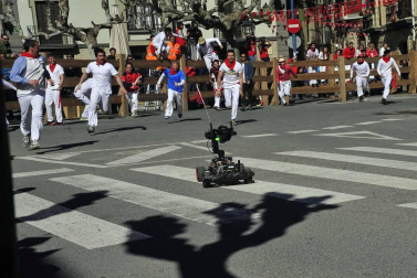 La grabación del filme, que ha arrancado a las 8 horas, ha cortado el tránsito peatonal de varias calles del Casco Viejo hasta las 20 horas