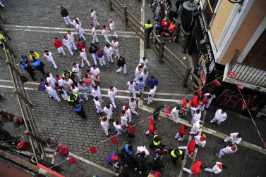 La grabación del filme, que ha arrancado a las 8 horas, ha cortado el tránsito peatonal de varias calles del Casco Viejo hasta las 20 horas