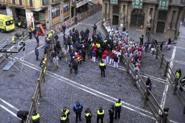 La grabación del filme, que ha arrancado a las 8 horas, ha cortado el tránsito peatonal de varias calles del Casco Viejo hasta las 20 horas