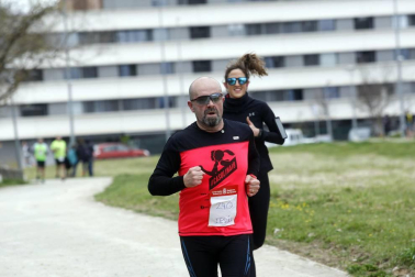 Fotos de los participantes de la Carrera Solidaria Pro Hiru Hamabi de Sarriguren.
