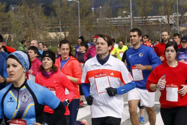 Fotos de los participantes de la Carrera Solidaria Pro Hiru Hamabi de Sarriguren.