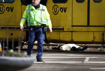 Se ha producido un tiroteo contra un tranvía en Utrecht que ha dejado, al menos, a varias personas heridas en la plaza 24 Oktoberplain de esta ciudad holandesa.