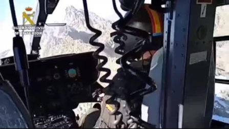 Complicado rescate de un montañero a 20 metros de la cima del pico Almanzor