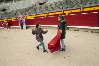 La plaza de toros de Pamplona vuelve a abrir sus puertas para quienes quieran conocer sus entrañas. El año pasado, 41.431 visitantes