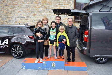 El pasado domingo 17 de marzo se disputó la VII edición del Duatlón del Valle de Aranguren, valedero para el Circuito Navarro de Duatlón y para los Juegos Deportivos de Navarra. A las 10:00 horas comenzaban las pruebas para los más pequeños que reunieron a más de 150 duatletas de las categorías prebenjamín a infantil.