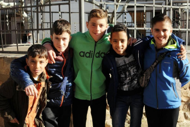 Los fiteranos dieron comienzo el jueves 14 de marzo a las fiestas de San Raimundo. Lo hicieron reuniéndose frente al Ayuntamiento para disfrutar del lanzamiento del cohete anunciador, tras el cual salieron en cuadrilla por las calles del pueblo al son marcado por la charanga Stropizio. La celebración se prolongó hasta el lunes día 18.