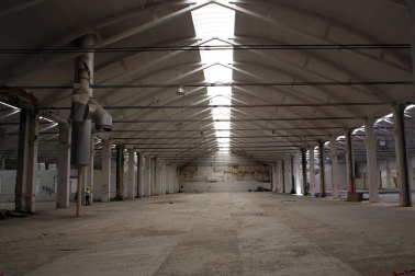 La demolición dejará libre de la fábrica construida en 1963 un solar de 21.500 metros cuadrados