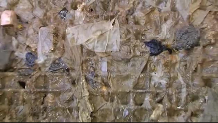 Los fabricantes de toallitas lanzan una campaña para desecharlas correctamente