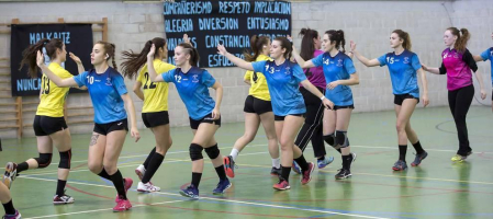 Este fin de semana se disputaron en Burlada y Noáin las Finales a Cuatro de balonmano en las categorías juveniles. Los cuatro mejores equipos femeninos y los cuatro mejores masculinos se jugaron la liga en encuentros que registraron un gran ambiente.