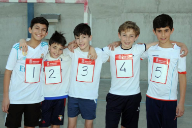 El frontón Julián Retegui de San Adrián acogió el 23 de marzo la fase Ribera de la competición 'Jugando al atletismo' organizada por la Federación Navarra de Atletismo. En total, se presentaron 17 equipos que  compitieron con el objetivo de clasificarse para la final que se desarrollará el 7 de abril en Caparroso.