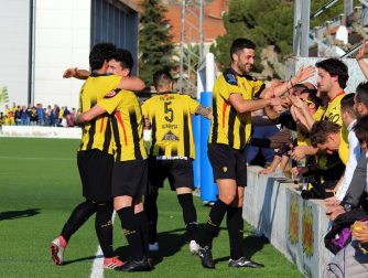 El conjunto navarro regresa a la categoría nacional tras vencer 4-0 al Infanzones y a falta de siete jornadas para terminar la temporada.