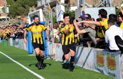 El conjunto navarro regresa a la categoría nacional tras vencer 4-0 al Infanzones y a falta de siete jornadas para terminar la temporada.