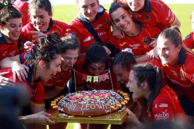 La selección española, con las navarras Saioa Jaurena y Maika Brust, se proclamaron campeonas de Europa tras vencer en la final a Países Bajhos por 54-0.