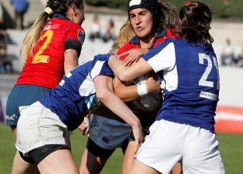 La selección española, con las navarras Saioa Jaurena y Maika Brust, se proclamaron campeonas de Europa tras vencer en la final a Países Bajhos por 54-0.