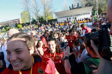 La selección española, con las navarras Saioa Jaurena y Maika Brust, se proclamaron campeonas de Europa tras vencer en la final a Países Bajhos por 54-0.