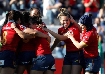 La selección española, con las navarras Saioa Jaurena y Maika Brust, se proclamaron campeonas de Europa tras vencer en la final a Países Bajhos por 54-0.