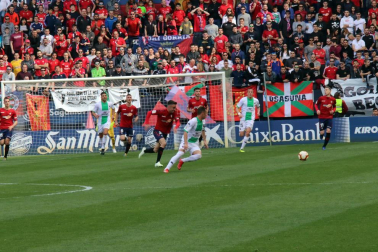 Imágenes del partido Osasuna-Extremadura disputado en El Sadar.