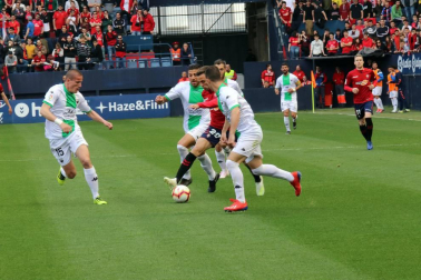 Imágenes del partido Osasuna-Extremadura disputado en El Sadar.