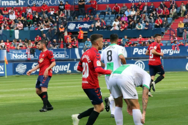 Imágenes del partido Osasuna-Extremadura disputado en El Sadar.
