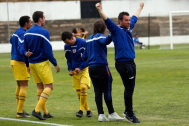 Imágenes del partido del Tudelano 1-1 Izarra