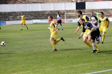 Imágenes del partido del Tudelano 1-1 Izarra