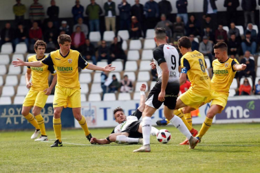 Imágenes del partido del Tudelano 1-1 Izarra