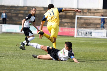 Imágenes del partido del Tudelano 1-1 Izarra