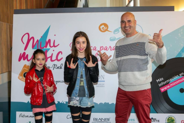 Tras las dos exitosas experiencias anteriores, Baluarte volvió a acoger un nuevo concierto de Minimusic, en este caso dedicado al rock internacional. La mañana del domingo 31 de marzo este recinto se llenó de familias que pudieron disfrutar de un repertorio en el que se alternaron artistas como Chuck Berry, Rolling Stones, Led Zeppelin, Deep Purple, AC/DC, Guns and Roses, Queen, hasta Ramones, Depeche Mode, The Doors o Red Hot Chili Peppers.
