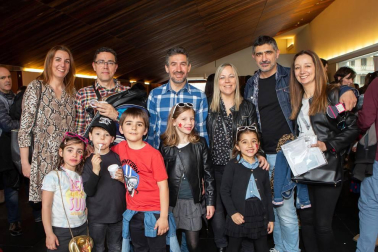 Tras las dos exitosas experiencias anteriores, Baluarte volvió a acoger un nuevo concierto de Minimusic, en este caso dedicado al rock internacional. La mañana del domingo 31 de marzo este recinto se llenó de familias que pudieron disfrutar de un repertorio en el que se alternaron artistas como Chuck Berry, Rolling Stones, Led Zeppelin, Deep Purple, AC/DC, Guns and Roses, Queen, hasta Ramones, Depeche Mode, The Doors o Red Hot Chili Peppers.