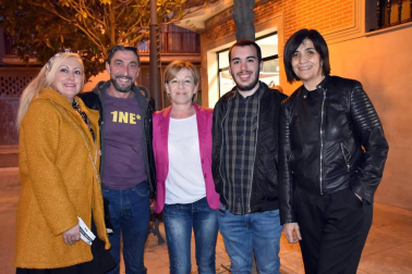 Lleno absoluto la tarde noche del sábado 30 de marzo en la Casa de Cultura murchantina para asistir a la gran final del 5º Certamen de Monólogos Villa de Murchante. Un cierre perfecto, tras las exitosas audiciones previas, de la que formaron parte cuatro artistas: el cascantino Manolo San Juan, el sevillano Joserra Garens, el madrileño Javier Traba y el gallego Tito Rober.