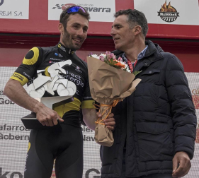 El francés Jonathan Hivert, del equipo Direct Energie, ganó el XXI Gran Premio Induráin, disputado en Navarra con un recorrido de 193 kilómetros, con salida y llegada en Estella.