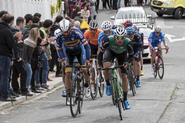 El francés Jonathan Hivert, del equipo Direct Energie, ganó el XXI Gran Premio Induráin, disputado en Navarra con un recorrido de 193 kilómetros, con salida y llegada en Estella.