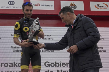 El francés Jonathan Hivert, del equipo Direct Energie, ganó el XXI Gran Premio Induráin, disputado en Navarra con un recorrido de 193 kilómetros, con salida y llegada en Estella.