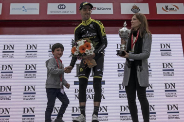 El francés Jonathan Hivert, del equipo Direct Energie, ganó el XXI Gran Premio Induráin, disputado en Navarra con un recorrido de 193 kilómetros, con salida y llegada en Estella.