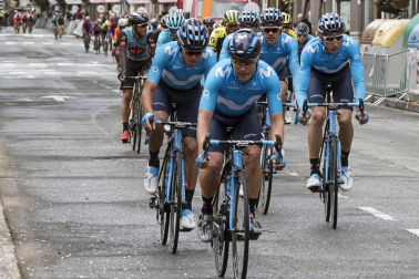 El francés Jonathan Hivert, del equipo Direct Energie, ganó el XXI Gran Premio Induráin, disputado en Navarra con un recorrido de 193 kilómetros, con salida y llegada en Estella.