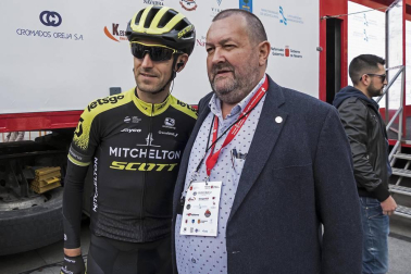 El francés Jonathan Hivert, del equipo Direct Energie, ganó el XXI Gran Premio Induráin, disputado en Navarra con un recorrido de 193 kilómetros, con salida y llegada en Estella.