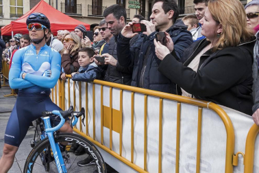 El francés Jonathan Hivert, del equipo Direct Energie, ganó el XXI Gran Premio Induráin, disputado en Navarra con un recorrido de 193 kilómetros, con salida y llegada en Estella.