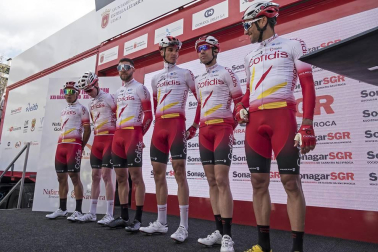 El francés Jonathan Hivert, del equipo Direct Energie, ganó el XXI Gran Premio Induráin, disputado en Navarra con un recorrido de 193 kilómetros, con salida y llegada en Estella.