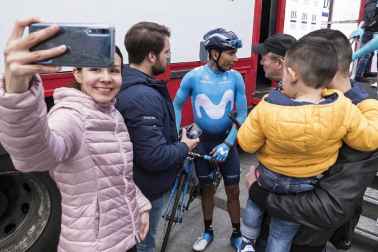 El francés Jonathan Hivert, del equipo Direct Energie, ganó el XXI Gran Premio Induráin, disputado en Navarra con un recorrido de 193 kilómetros, con salida y llegada en Estella.
