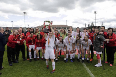 Todas las imágenes del partido de la selección sub 17 en la final del Campeonato de España Territorial de selecciones femeninas