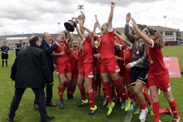 Todas las imágenes del partido de la selección sub 17 en la final del Campeonato de España Territorial de selecciones femeninas